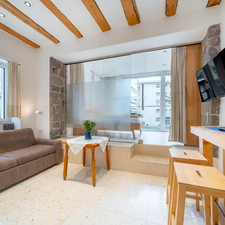 Gardar Apartment