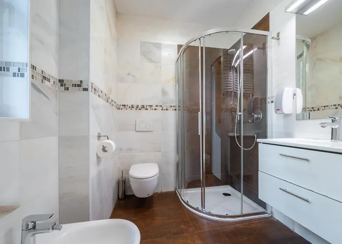 Апартаменти Gardar *